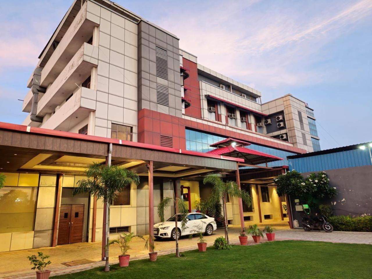 Hotel Prime Safari Divisione di Divisione di Jaipur Esterno foto